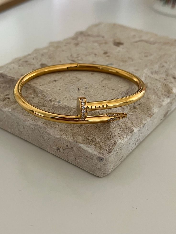 Luxury Nail Bracelet - 18K Gold Plated Sterling Silver